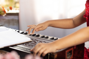 Blog-1_-The-Benefits-of-Learning-Classical-Vocal-Music-870×580